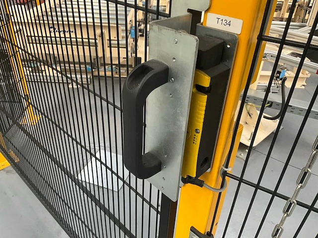 Rollenhandelinginstallatie jurgens met robot kuka kr 150 - afbeelding 95 van  113