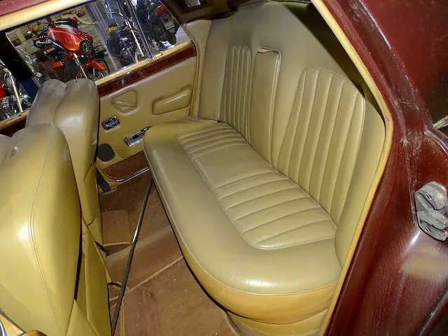Rolls-royce silver shadow ii (barn-find) - afbeelding 24 van  52