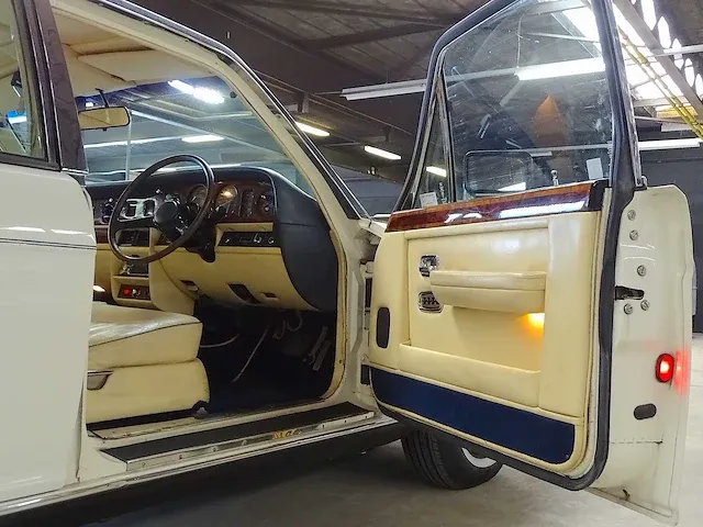 Rolls-royce silver spur 'everflex' (rhd) - afbeelding 15 van  60