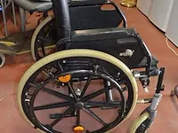 Rolstoel eclips+ met toebehoren, verrijdbaar tafeltje - afbeelding 7 van  10