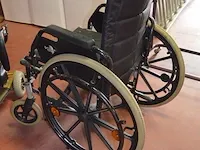 Rolstoel eclips+ met toebehoren, verrijdbaar tafeltje - afbeelding 10 van  10