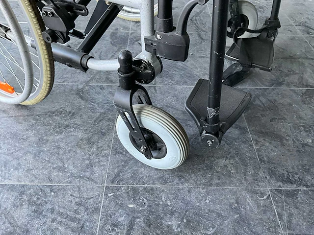 Rolstoel (xl) - afbeelding 3 van  8