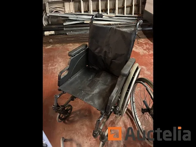 Rolstoelen en rollator - afbeelding 5 van  5