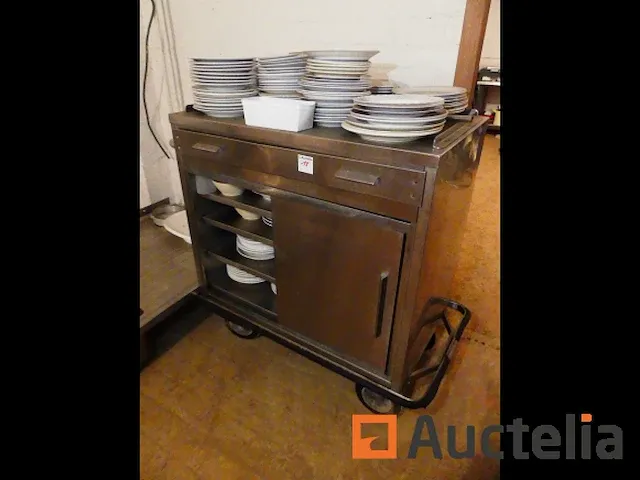 Roltafel en tafelgerei - afbeelding 5 van  5