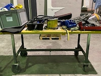 Roltafel met inhoud - afbeelding 1 van  5