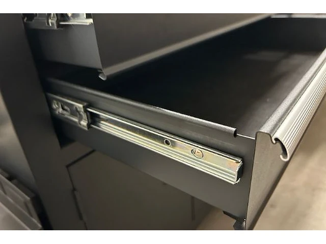 Rolwerktafel - afbeelding 6 van  9