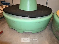 Ronde kunststof zitbank met donutkussen - afbeelding 2 van  4