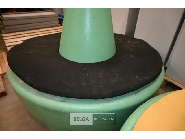 Ronde kunststof zitbank met donutkussen - afbeelding 4 van  4