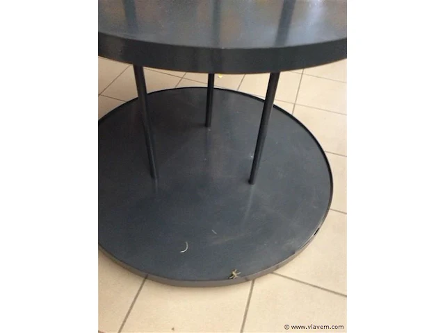 Ronde metalen dispenser op wieltjes - afbeelding 3 van  3