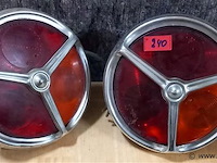 Ronde oude cadillac achterlicht - afbeelding 1 van  1