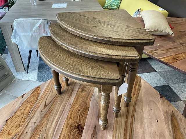 Ronde salontafel en 2 bijzetstoelen - afbeelding 5 van  6