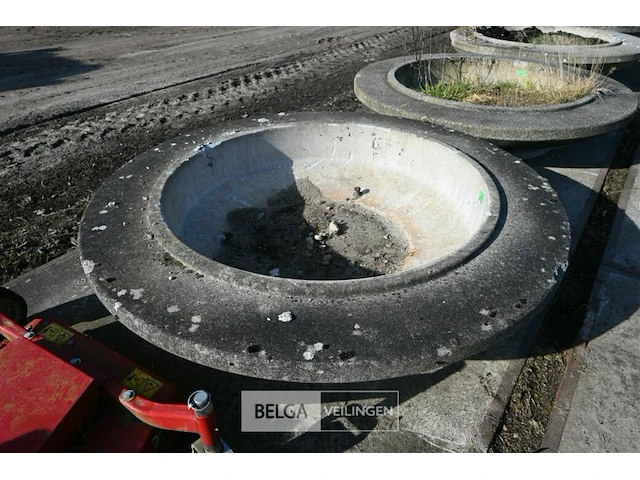 Ronde stenen bloempot - afbeelding 1 van  3
