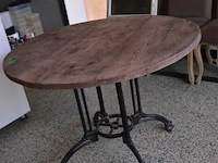 Ronde tafel ø 1m h75cm met ijzeren onderstel - afbeelding 1 van  3