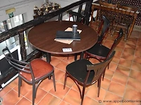 Ronde tafel vv 5 stoelen (staande op 1e verdieping) - afbeelding 1 van  1