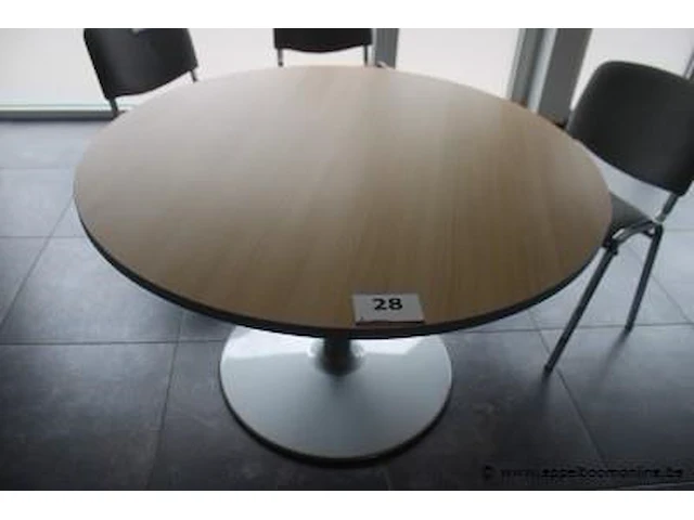 Ronde tafel - afbeelding 1 van  1
