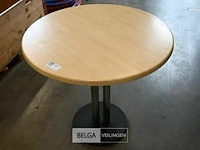 Ronde tafel - afbeelding 1 van  1