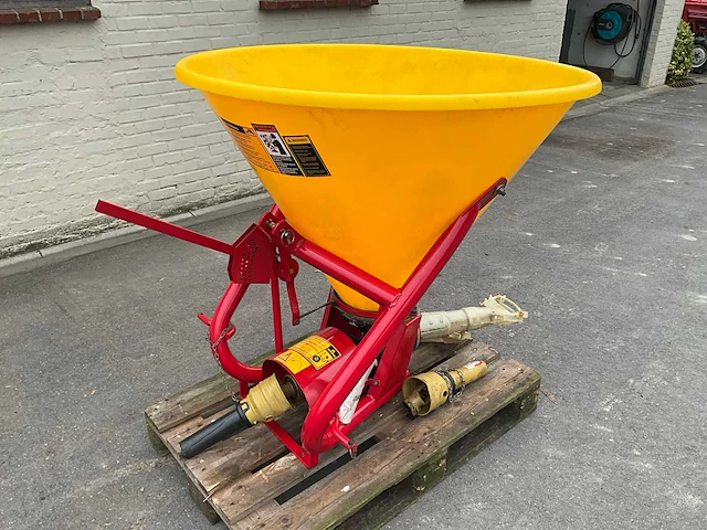 Rondini spto 350 gedragen kunstmeststrooier - afbeelding 1 van  9