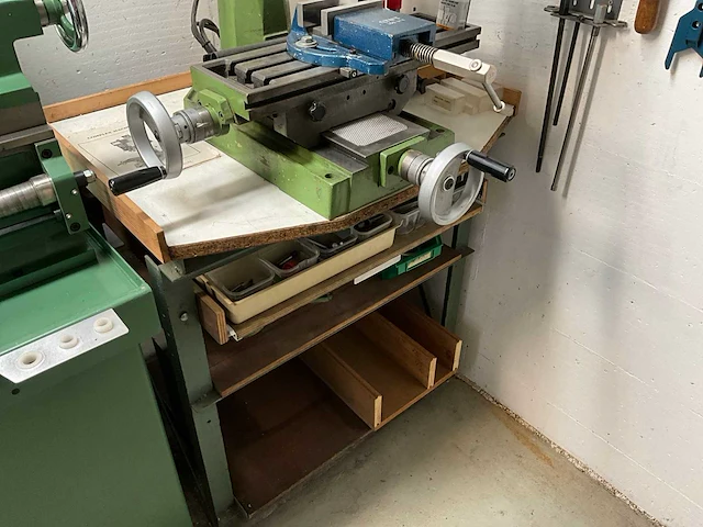 Rong-fu rf20 freesmachine - afbeelding 12 van  16