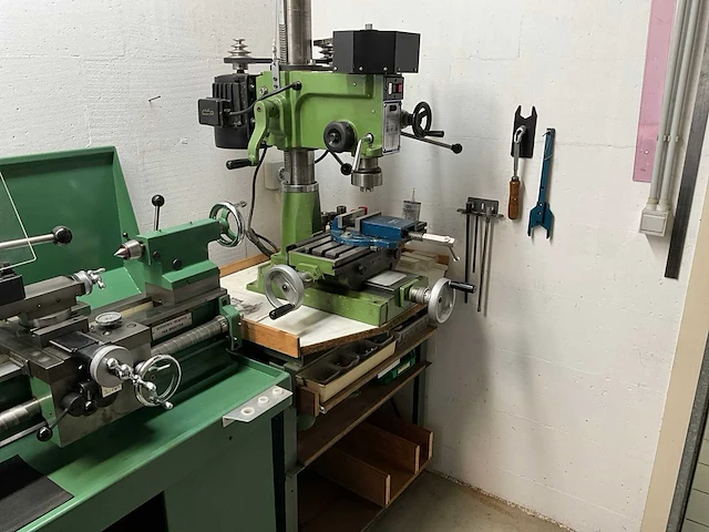 Rong-fu rf20 freesmachine - afbeelding 13 van  16