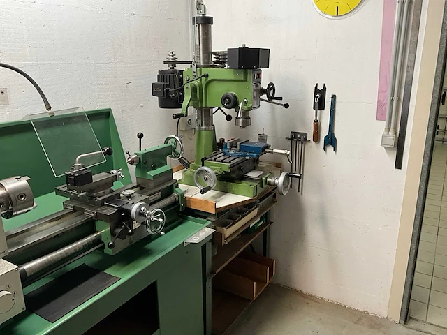 Rong-fu rf20 freesmachine - afbeelding 14 van  16
