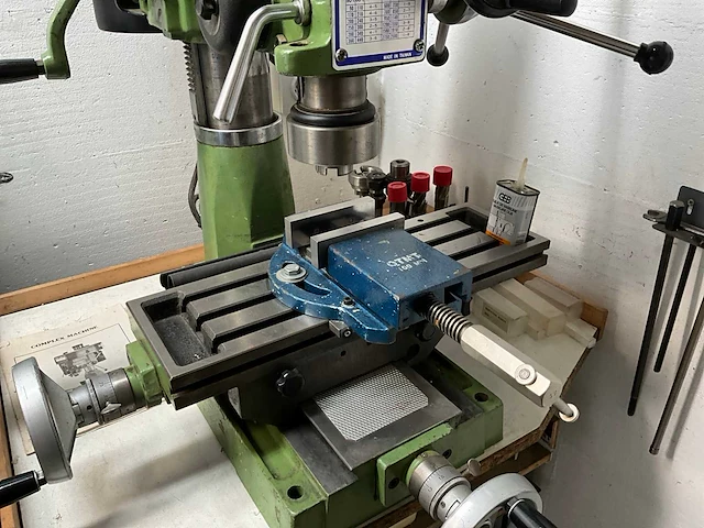 Rong-fu rf20 freesmachine - afbeelding 15 van  16