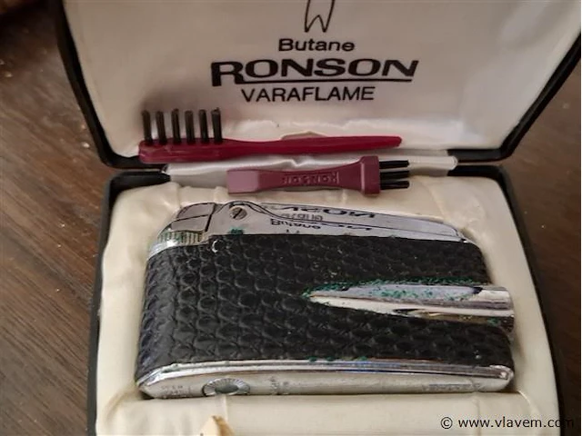 Ronson aansteker - afbeelding 2 van  2