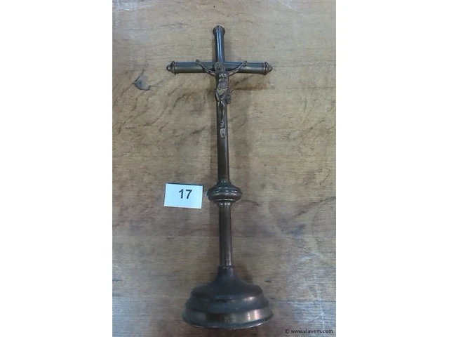 Rood koperen kruisbeeld 55 cm - afbeelding 1 van  3