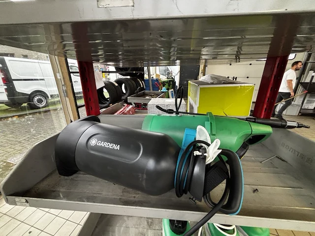 Rood rek inh. klein handgereedschap - afbeelding 6 van  6