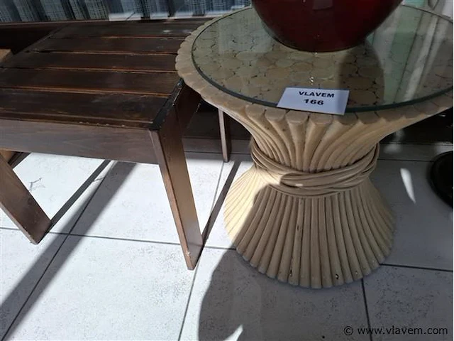 Rotan tafel - afbeelding 1 van  2