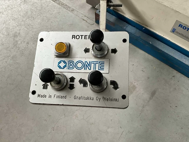 Rotek 1200 hydraulische palletomkeerder - afbeelding 3 van  5