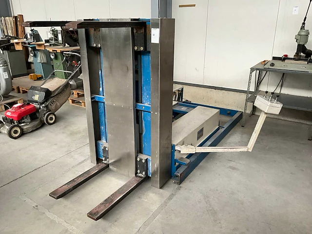 Rotek 1200 hydraulische palletomkeerder - afbeelding 4 van  5