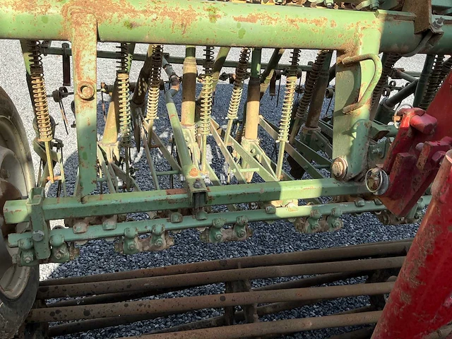 Rotereg zaaimachine met juksysteem - afbeelding 5 van  21
