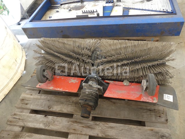 Roterende borstel voor minitractor - afbeelding 3 van  6