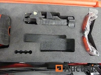 Roterende laser en futech red runner voeten - afbeelding 5 van  7