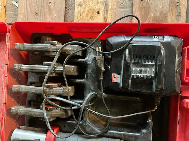 Rothenberger accu-mini-persmachine + 7 persbekken - afbeelding 3 van  10