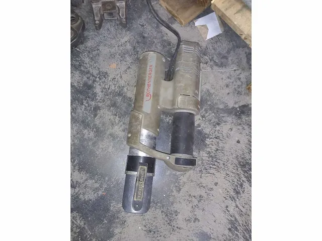 Rothenberger presmachine met pressbekken - afbeelding 1 van  3