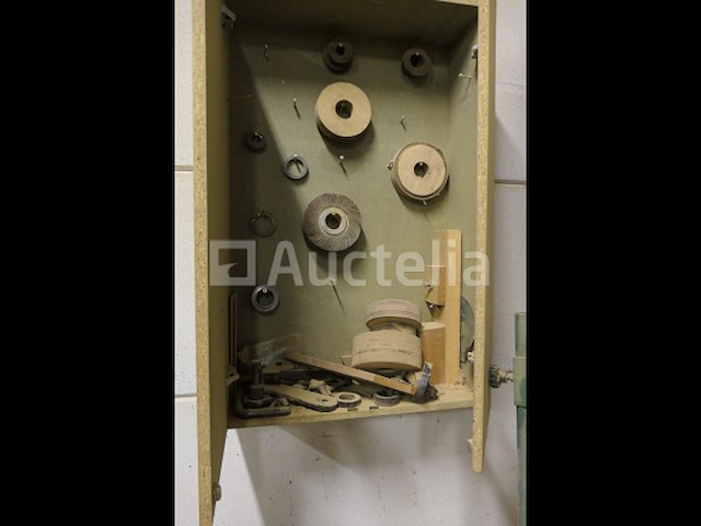 Router omgebouwd tot schuurmachine - afbeelding 4 van  12