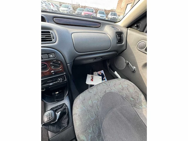 Rover 200 - 1999 - - personenauto - afbeelding 10 van  38