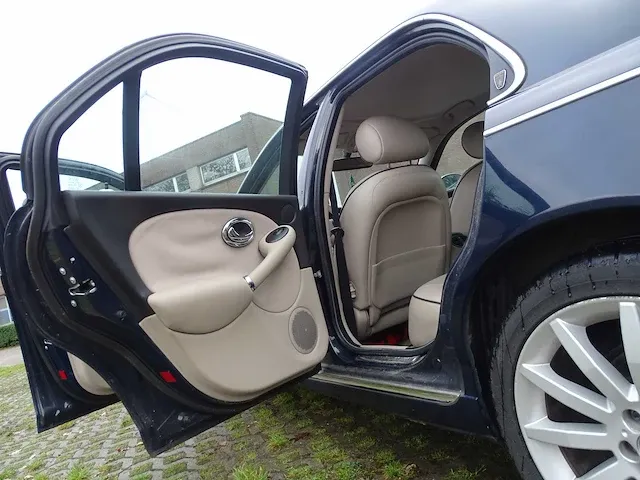 Rover 75 _ 2.0 cdt - afbeelding 24 van  49