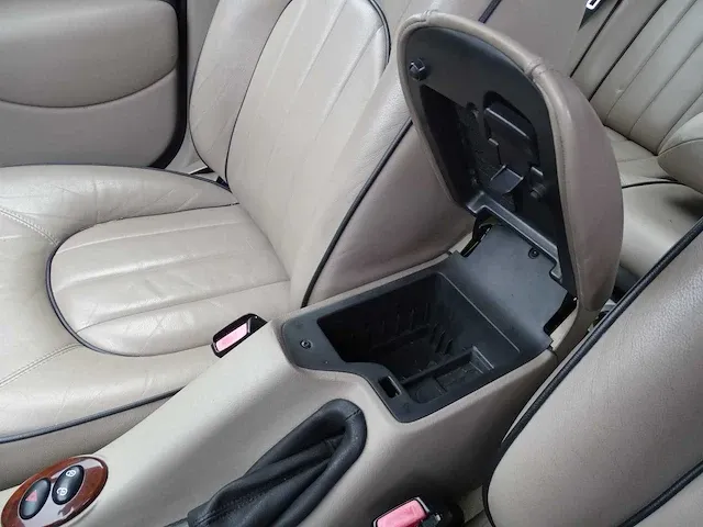 Rover 75 _ 2.0 cdt - afbeelding 31 van  49