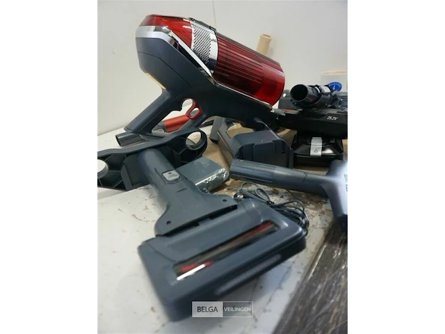 Rowenta rh9889wo xforce flex oplaadbare steelstofzuiger - afbeelding 2 van  4