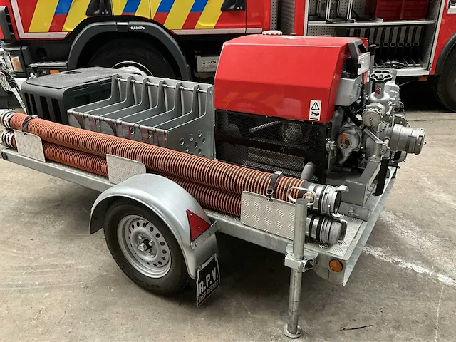 Rpv aanhangwagen compleet met pompinstallatie - afbeelding 7 van  13