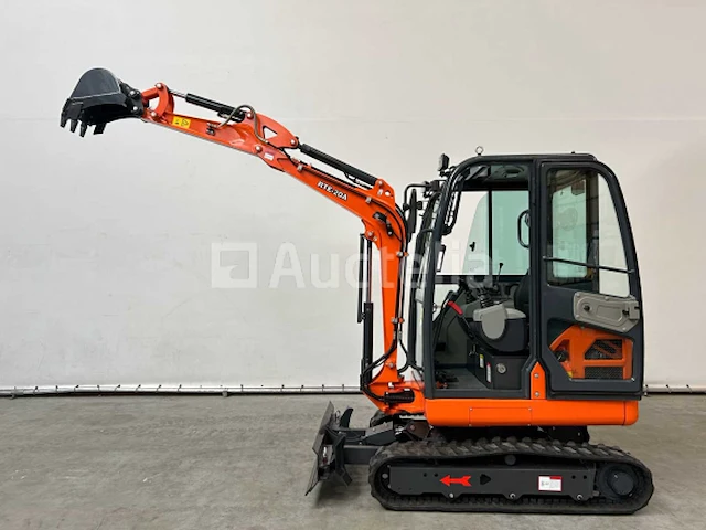 Rte - 2025 - cr213 - minigraafmachine kubota euro 5 met cabine - afbeelding 1 van  32
