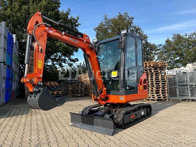 Rte - 2025 - cr213 - minigraafmachine kubota euro 5 met cabine - afbeelding 26 van  32