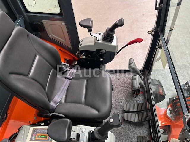 Rte - 2025 - cr213 - minigraafmachine kubota euro 5 met cabine - afbeelding 10 van  32