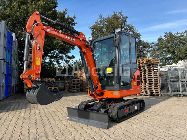 Rte - 2025 - cr213 - minigraafmachine kubota euro 5 met cabine - afbeelding 26 van  32