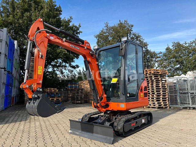 Rte - 2025 - cr213 - minigraafmachine kubota euro 5 met cabine - afbeelding 23 van  32