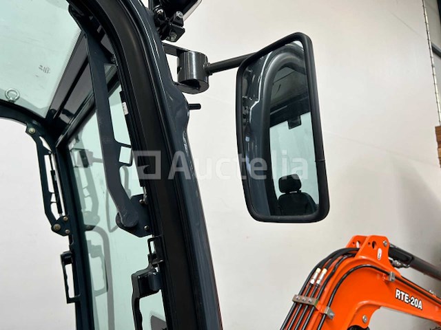 Rte - 2025 - cr213 - minigraafmachine kubota euro 5 met cabine - afbeelding 15 van  32