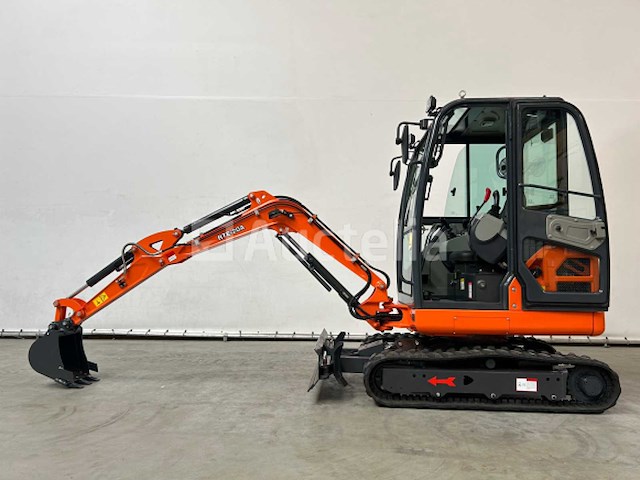 Rte - 2025 - cr213 - minigraafmachine kubota euro 5 met cabine - afbeelding 21 van  32