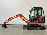 Rte - 2025 - cr213 - minigraafmachine kubota euro 5 met cabine - afbeelding 21 van  32
